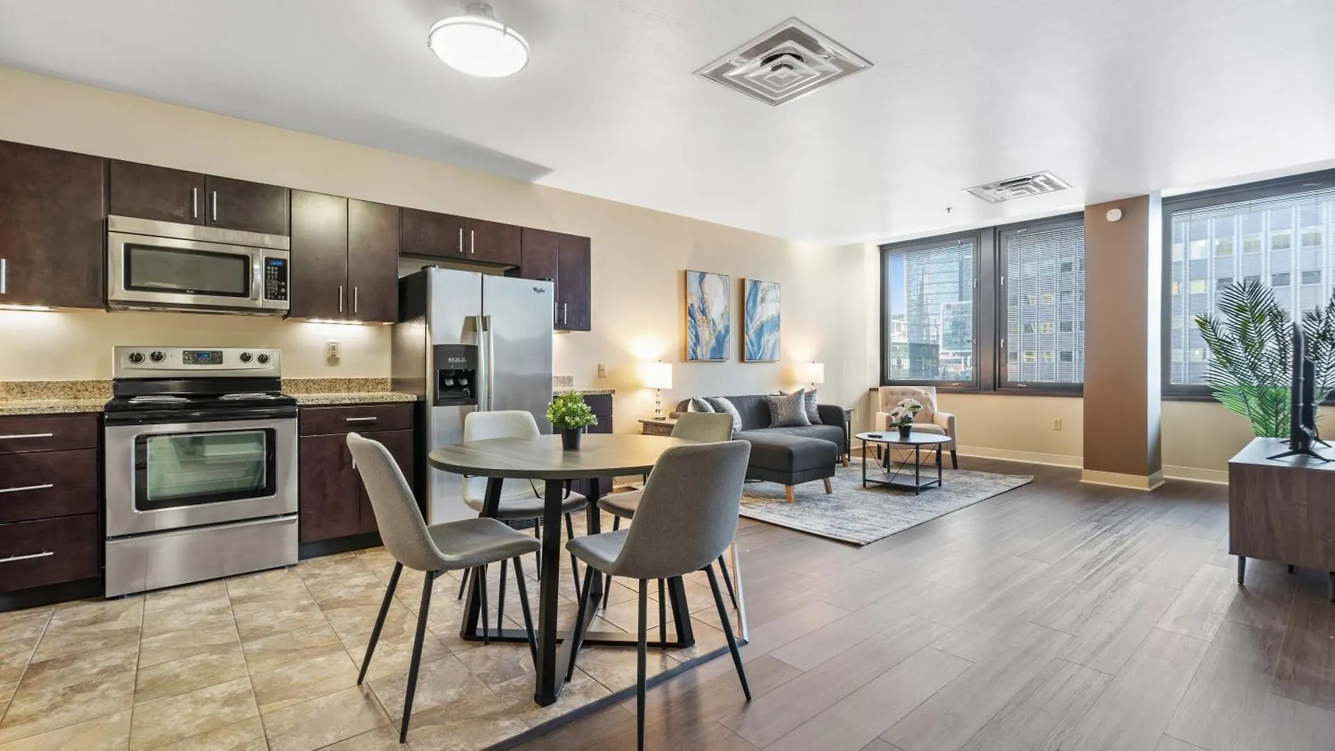 Elegant 1Bd High Rise With City Views In Dt Pitts Pittsburgh 0*,