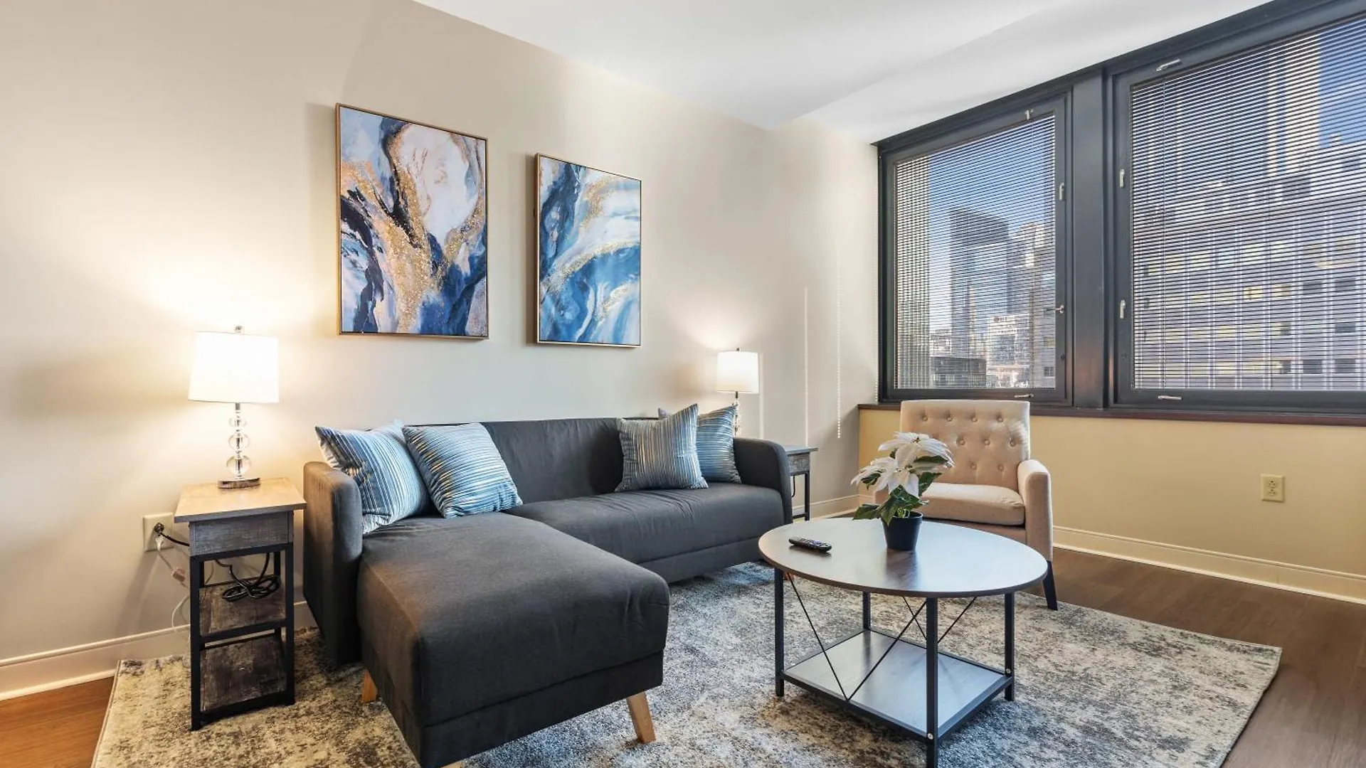 Elegant 1Bd High Rise With City Views In Dt Pitts Pittsburgh